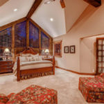 sunrise-ranch-master-suite3