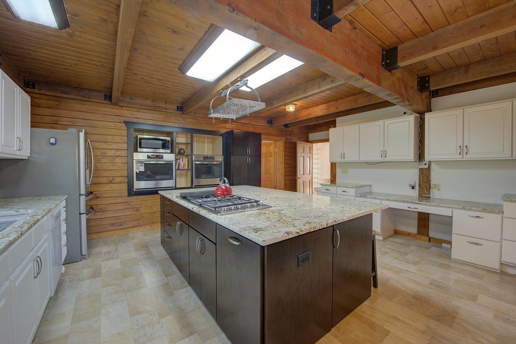 09 dining area
