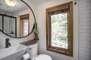 downstairs bath/powder