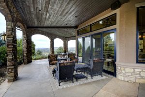 outdoor seating area