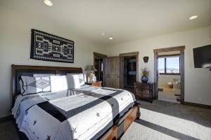 primary bed, bath & closet