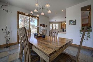 dining room towards kitchen
