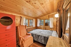 furnished bedroom II